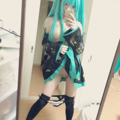 流出〉⑦ 人気美少女コスプレイヤー (彼氏とセックス流出画像あり) 【動画あります！動画は無修正】※出演者は18歳以上です。