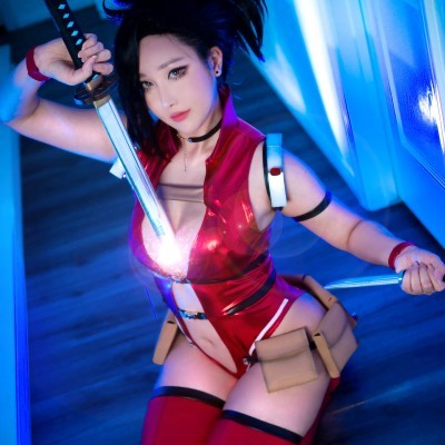 Rinnie Riot Momo Yaoyorozu