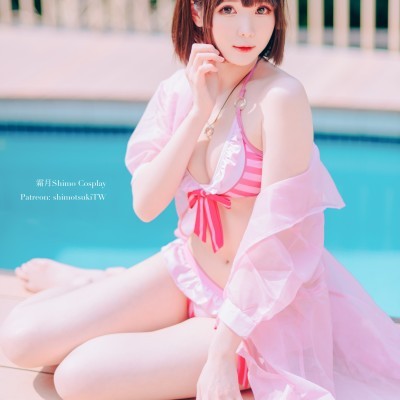 Shimo Megumi Kato swimsuit